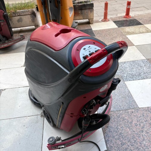 2. El Viper AS 430 Akülü Zemin Temizleme Makinesi | Yenilenmiş
