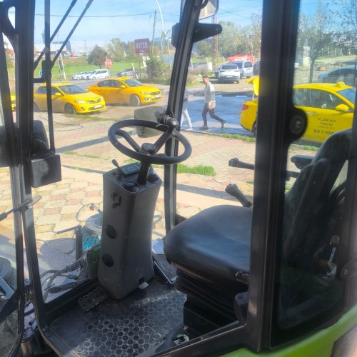 Nilfisk Diesel Road Sweeper MN-F2000
